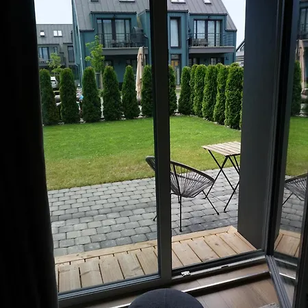 Apartment 4 *